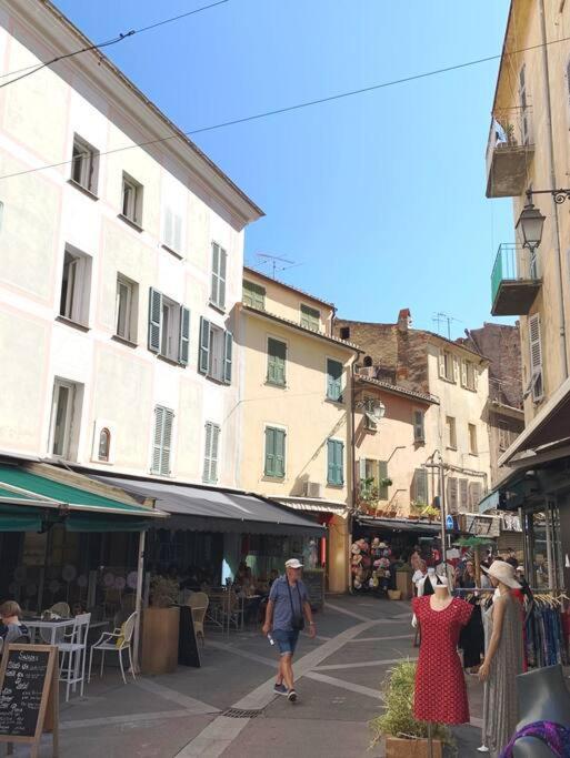 Ferienwohnung Cocooning Au Coeur De La Cite Imperiale Ajaccio  Exterior foto