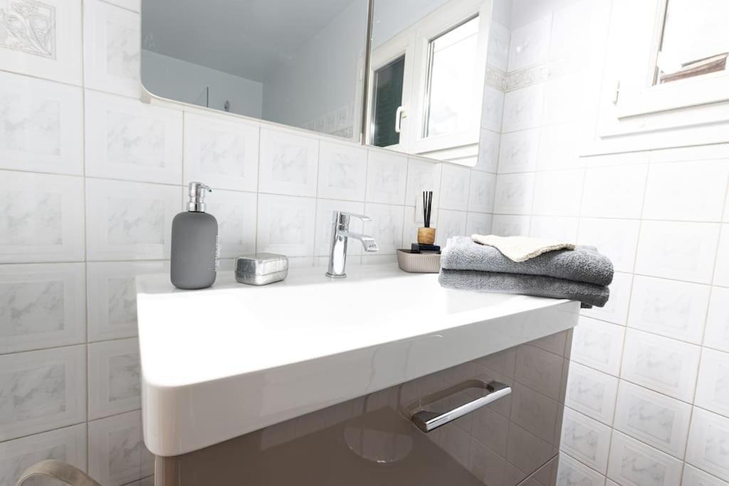 Ferienwohnung Cocooning Au Coeur De La Cite Imperiale Ajaccio  Exterior foto